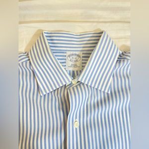 Brooks Brothers Light Blue Stripe 15 x 32 Slim Fit